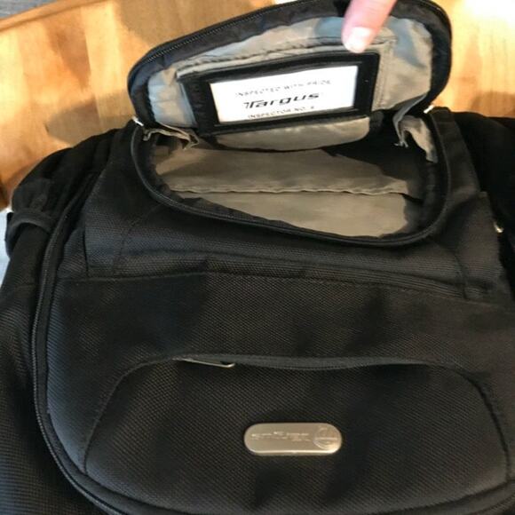 Targus Black Canvas Backpack - Picture 6 of 9